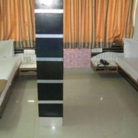 Angan Residency Hotel Ahmedabad Exterior foto